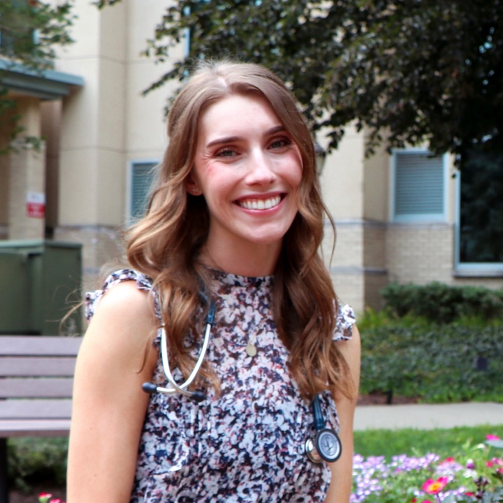 MEET YOUR POSHER 🩺🖤